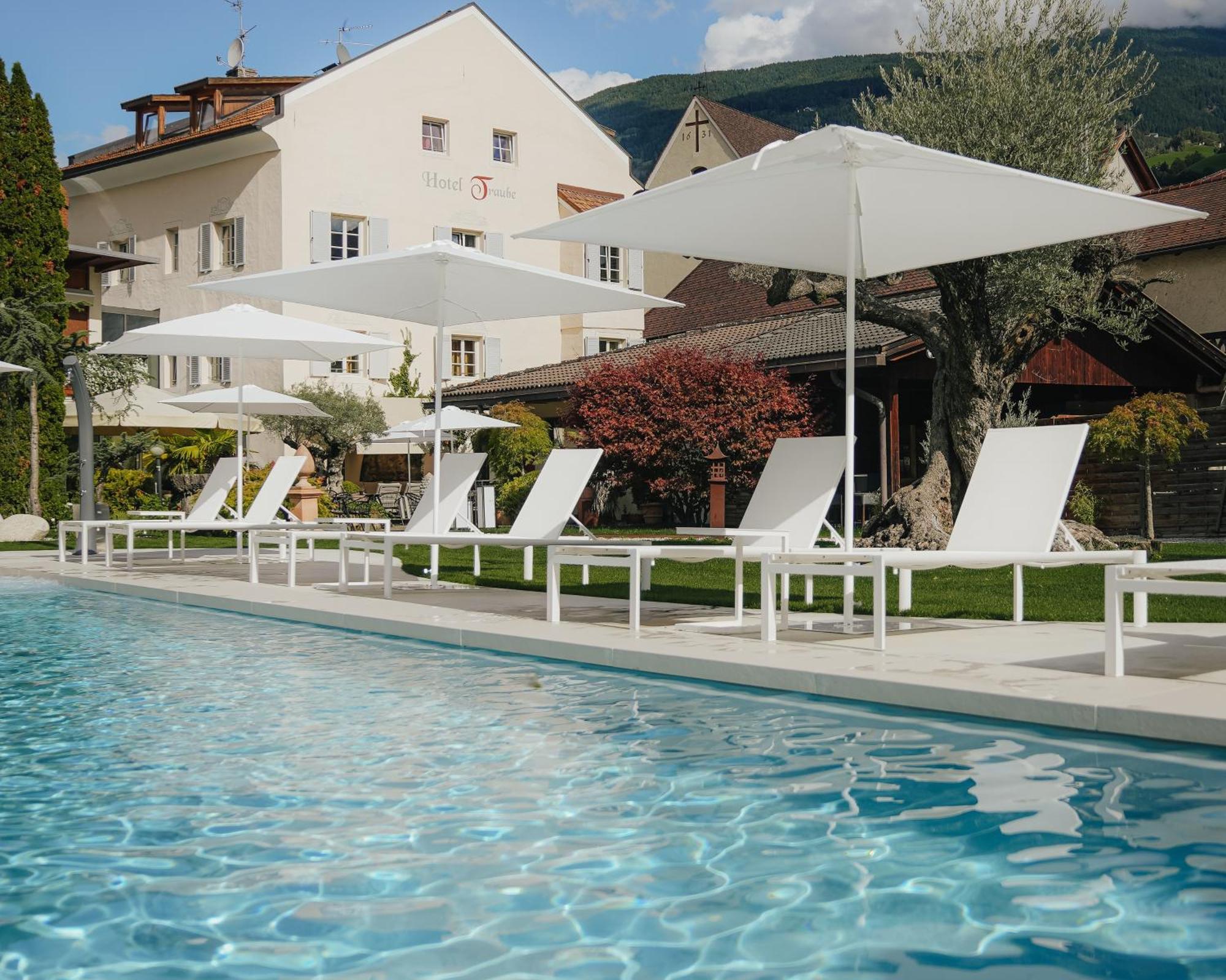 Hotel Traube Бресаноне Екстериор снимка