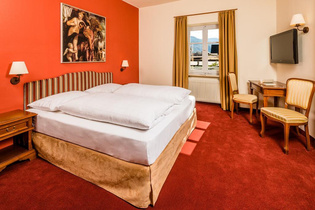Hotel Traube Бресаноне Екстериор снимка