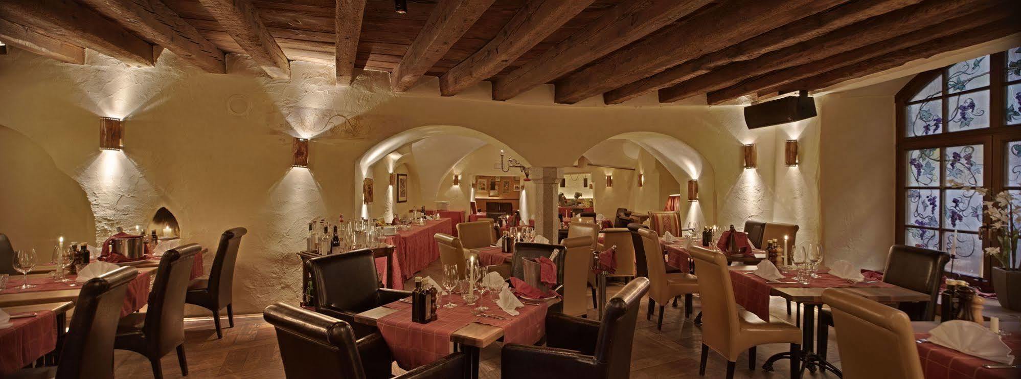 Hotel Traube Бресаноне Екстериор снимка