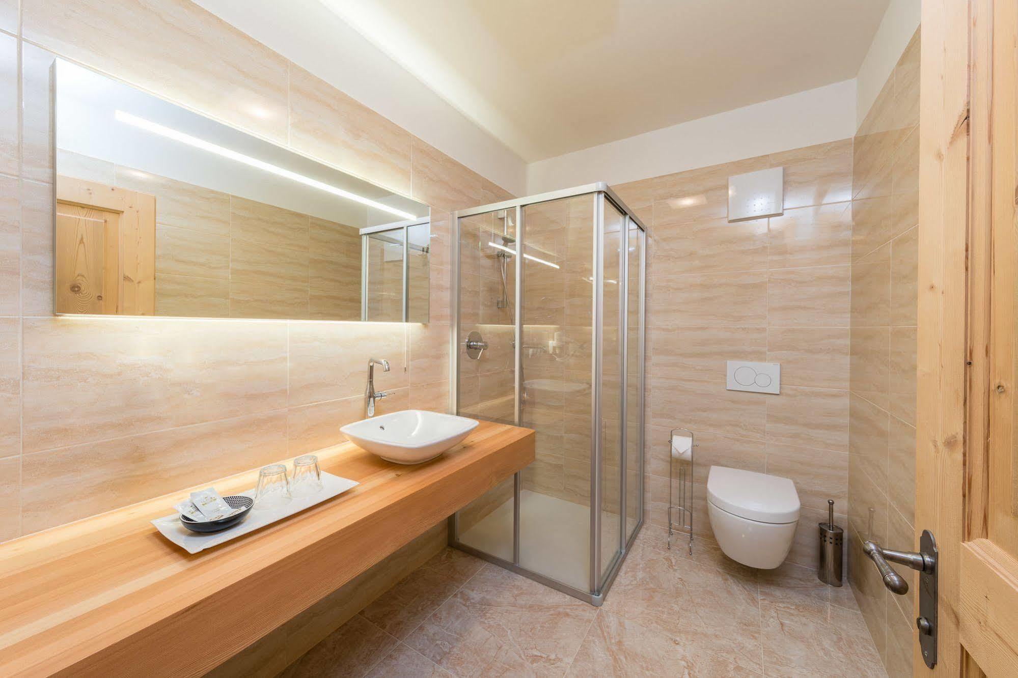 Hotel Traube Бресаноне Екстериор снимка