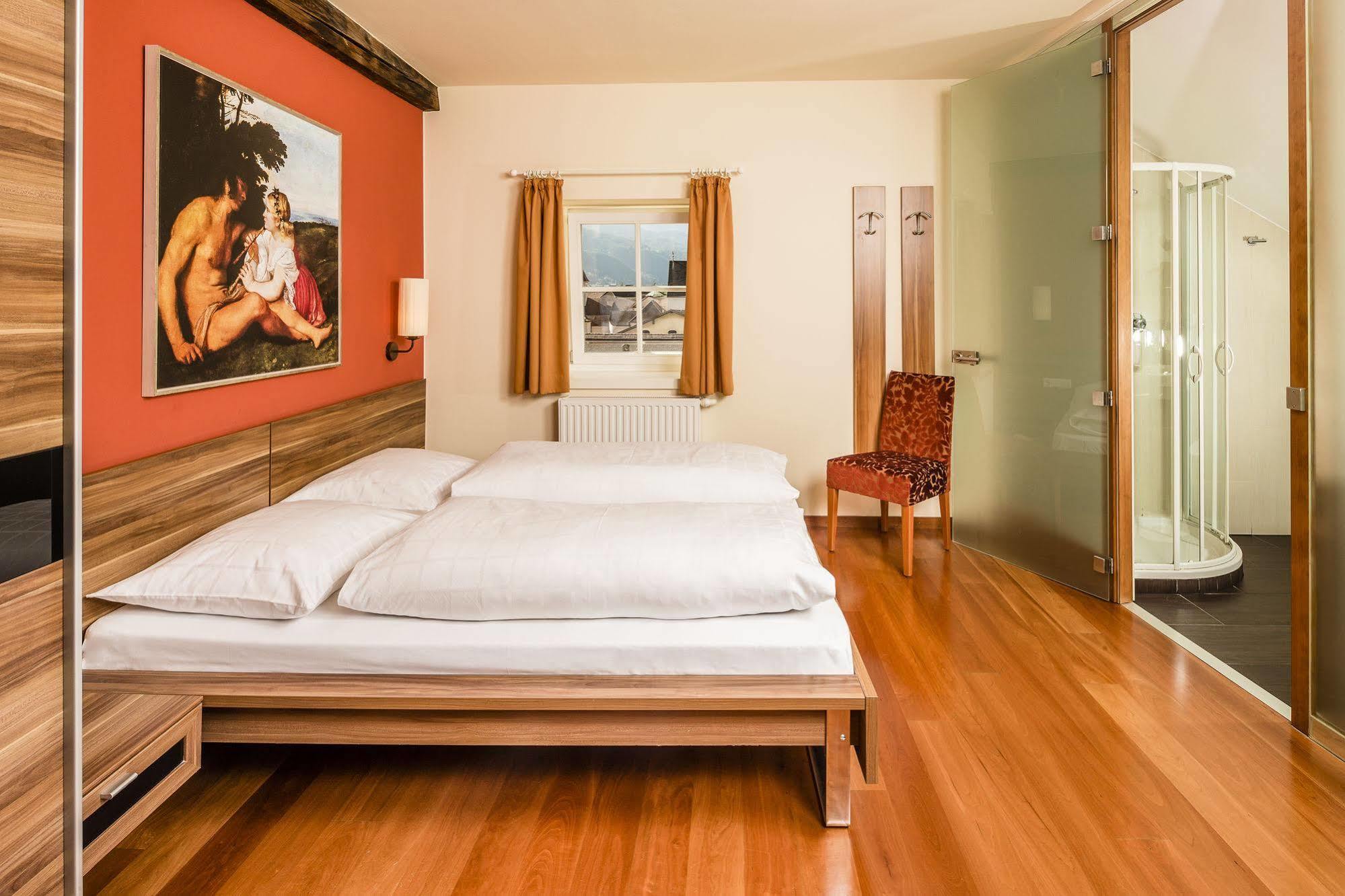 Hotel Traube Бресаноне Екстериор снимка