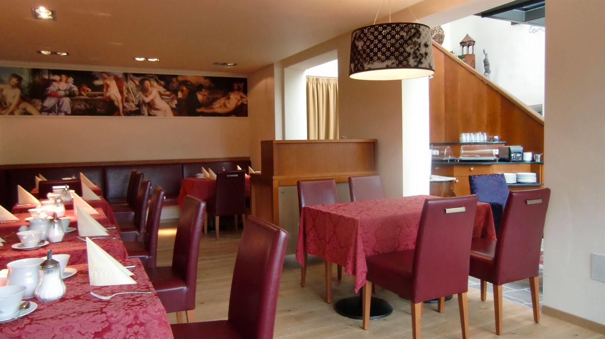 Hotel Traube Бресаноне Екстериор снимка